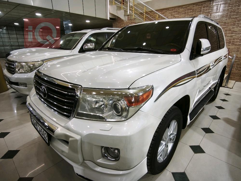 تويوتا لاندكروزر